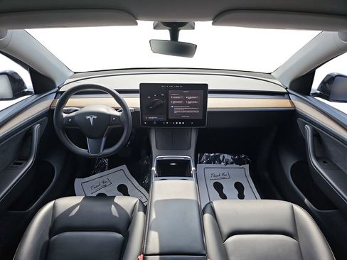 Used 2023 Tesla Model Y Long Range AWD/4WD image 13