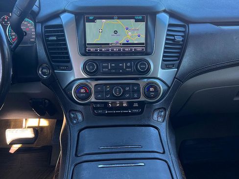 Used 2017 Chevrolet Suburban Premier image 21