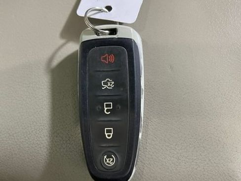 Used 2016 Ford Escape Titanium FWD image 25