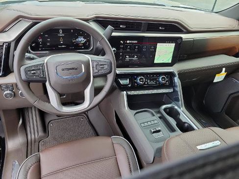 New 2026 GMC Sierra 2500 Denali w/ Denali Reserve Package image 16