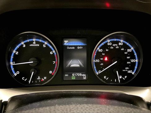 Used 2018 Toyota RAV4 XLE AWD/4WD image 13