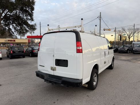 Used 2019 Chevrolet Express 2500 w/ Driver Convenience Package image 3