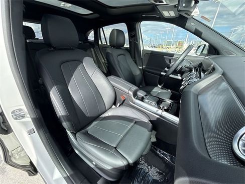 Used 2023 Mercedes-Benz GLA 250 image 25