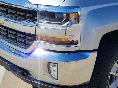Used 2018 Chevrolet Silverado 1500 LT w/ All Star Edition image 14