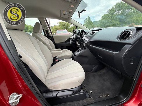 Used 2015 MAZDA MAZDA5 Sport FWD image 18