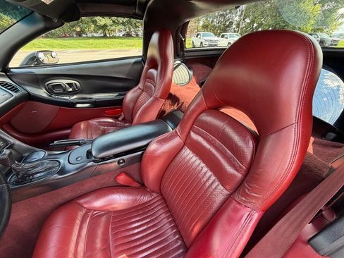 Used 1999 Chevrolet Corvette Coupe w/ Roof Pkg RWD image 7