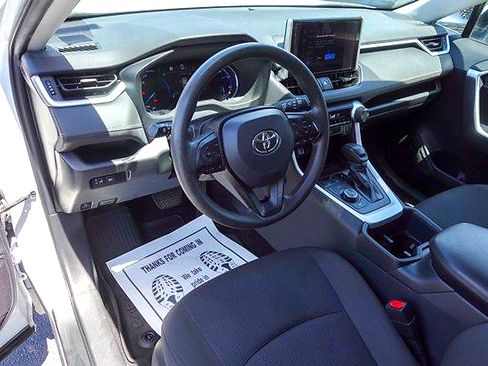 Certified 2024 Toyota RAV4 LE AWD/4WD image 9