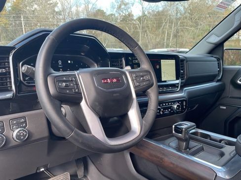Used 2023 GMC Sierra 1500 SLT image 22
