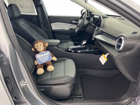 New 2026 Chevrolet Trax LT image 24