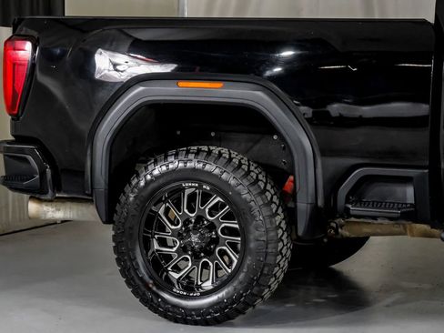 Used 2020 GMC Sierra 2500 AT4 w/ AT4 Preferred Package AWD/4WD image 6