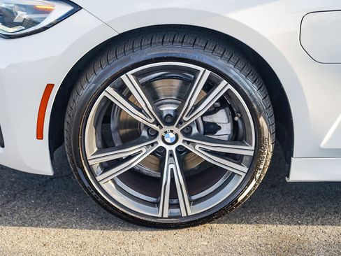 Used 2021 BMW 330e 330e w/ M Sport Package image 10