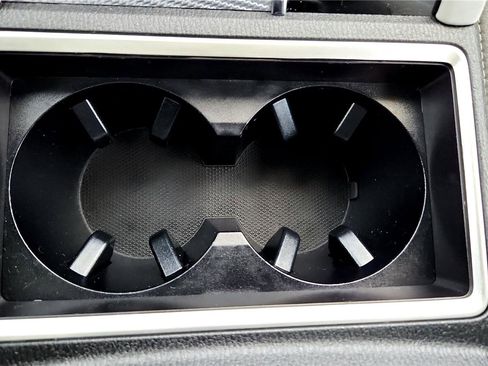 Used 2025 Mitsubishi Outlander SEL image 36