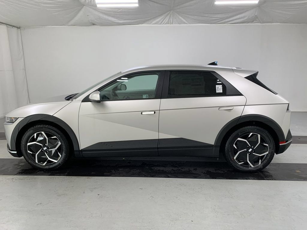 Used 2024 Hyundai Ioniq 5 SEL AWD/4WD image 6
