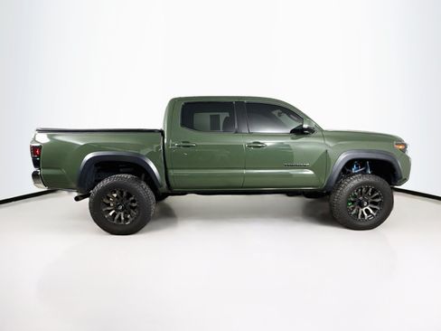 Used 2021 Toyota Tacoma TRD Off-Road AWD/4WD image 2