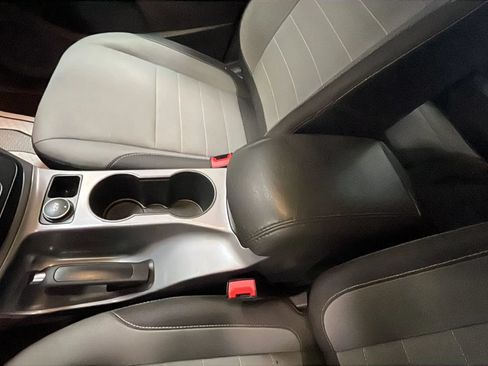 Used 2016 Ford Escape SE AWD/4WD image 35
