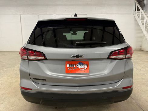Used 2024 Chevrolet Equinox LS w/ LS Convenience Package FWD image 6