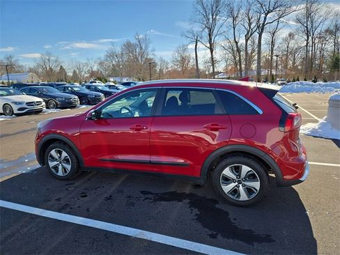 Used 2018 Kia Niro LX image 6
