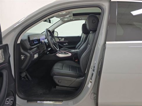 Used 2024 Mercedes-Benz GLE 450e 4MATIC w/ Driver Assistance Package image 7