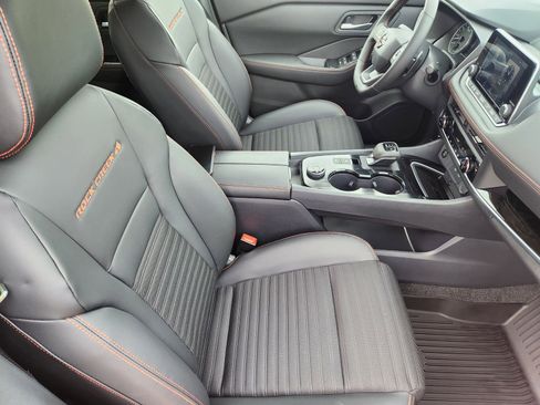 New 2026 Nissan Rogue SV AWD/4WD image 14