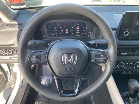 Used 2023 Honda Accord EX image 25