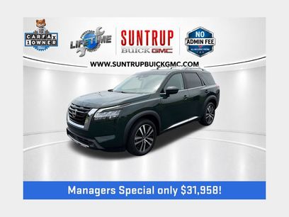 Used 2023 Nissan Pathfinder Platinum