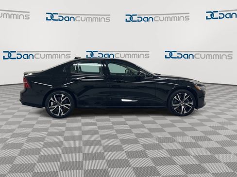 Used 2023 Volvo S60 B5 Plus FWD image 9