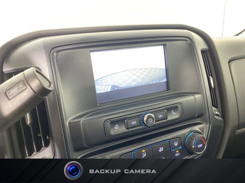 Used 2017 Chevrolet Silverado 1500 W/T w/ Trailering Package AWD/4WD image 2