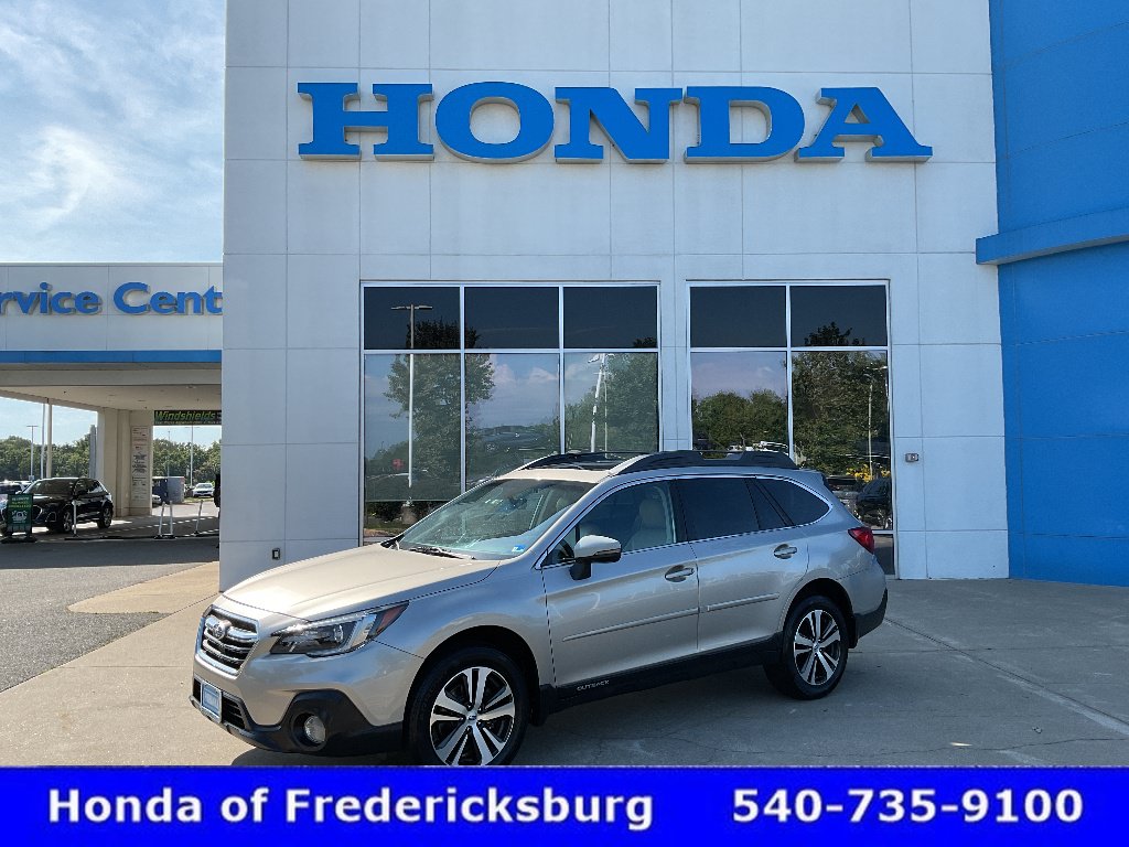 Used 2018 Subaru Outback 3.6R Limited AWD/4WD image 1