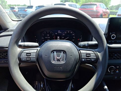 Used 2023 Honda Accord LX image 8