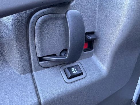 Used 2021 Chevrolet Express 2500 w/ Driver Convenience Package image 13