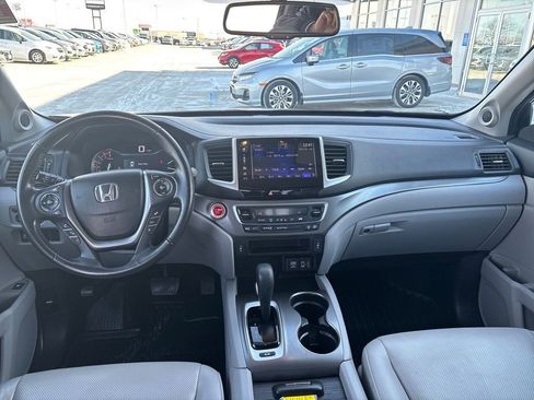 Certified 2019 Honda Ridgeline RTL-T image 15