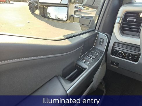 New 2025 Ford F350 XLT w/ Black Appearance Package image 33