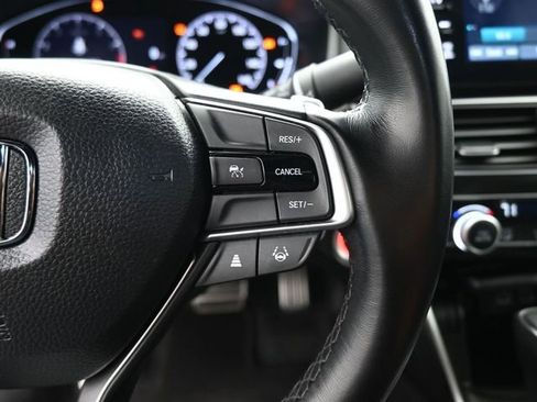 Used 2022 Honda Accord Sport image 2