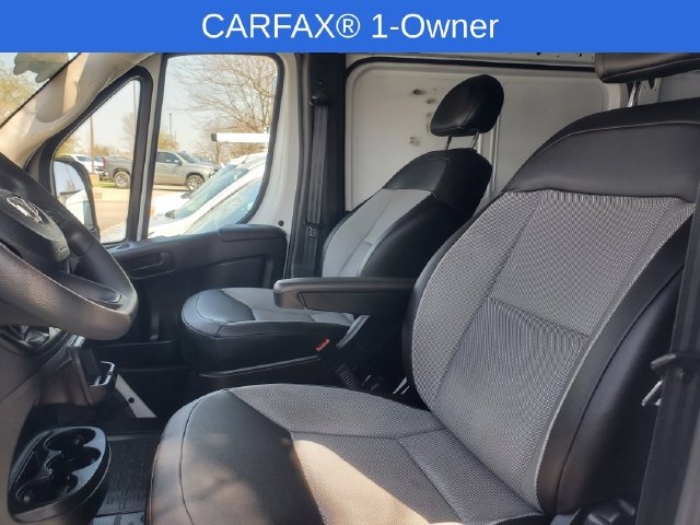 Used 2025 RAM ProMaster 2500 w/ Convenience Group FWD image 8