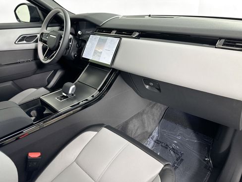 Used 2026 Land Rover Range Rover Velar S image 26