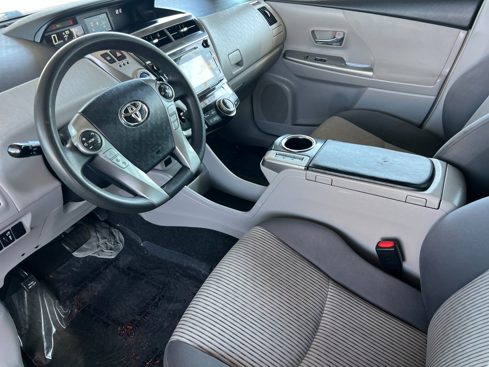 Used 2015 Toyota Prius V Three FWD image 9
