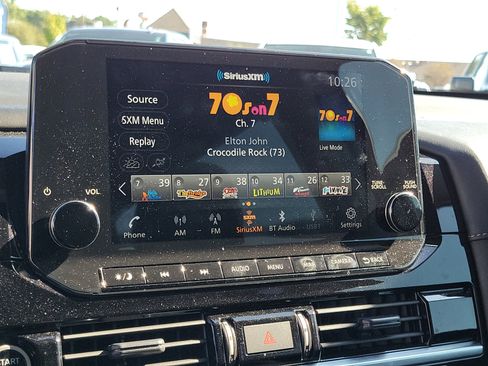 Used 2023 Nissan Pathfinder SL image 26