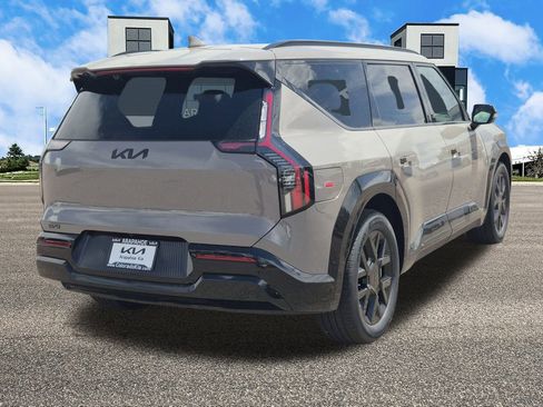 New 2026 Kia EV9 Land image 5