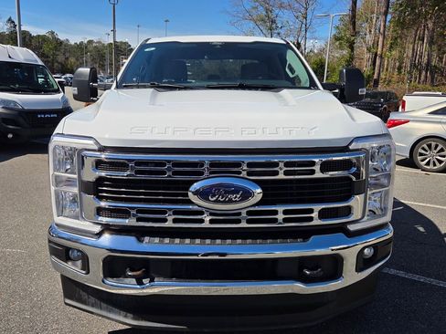 Used 2025 Ford F250 XLT AWD/4WD image 2