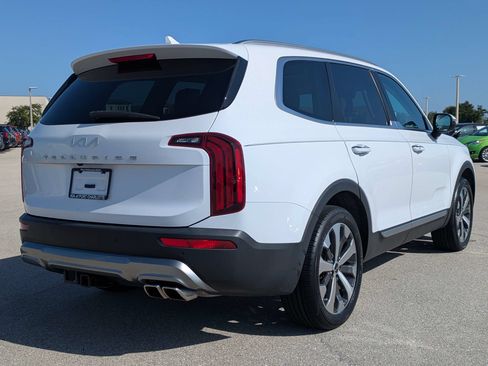 Used 2022 Kia Telluride S FWD image 4