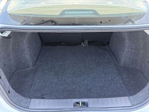 Used 2025 Nissan Versa SV FWD image 29