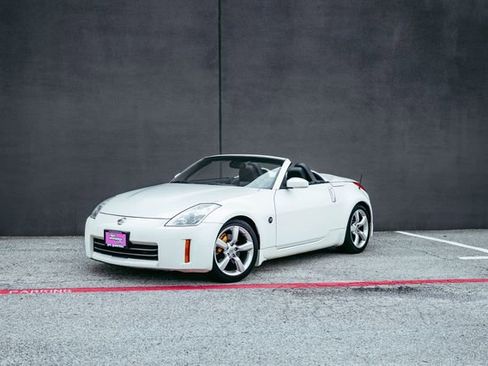 Used 2007 Nissan 350Z Grand Touring image 32