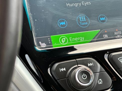 Used 2019 Chevrolet Bolt Premier w/ Infotainment Package image 30