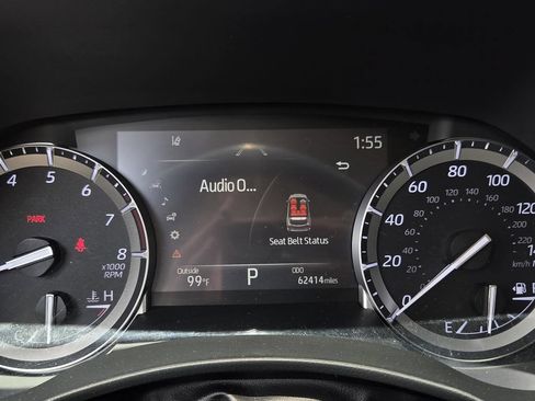 Used 2022 Toyota Highlander XLE FWD image 20