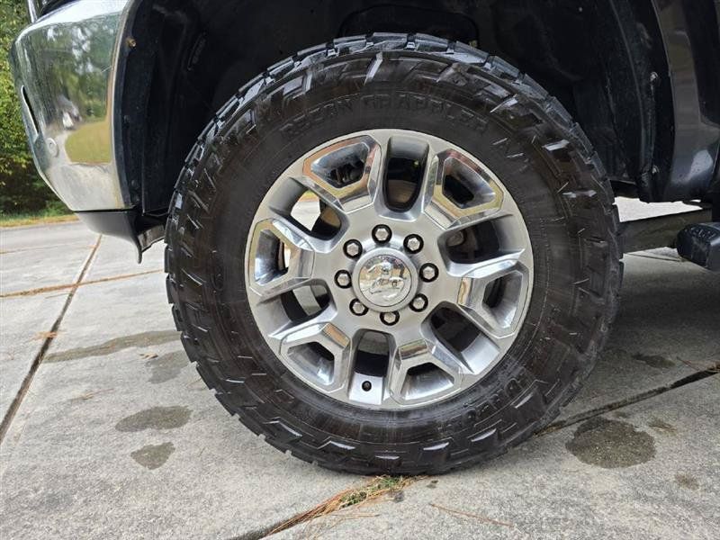 Used 2017 RAM 2500 Limited AWD/4WD image 9