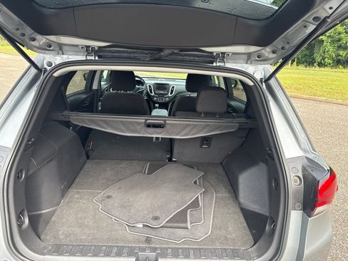 Used 2023 Chevrolet Equinox LT FWD image 6