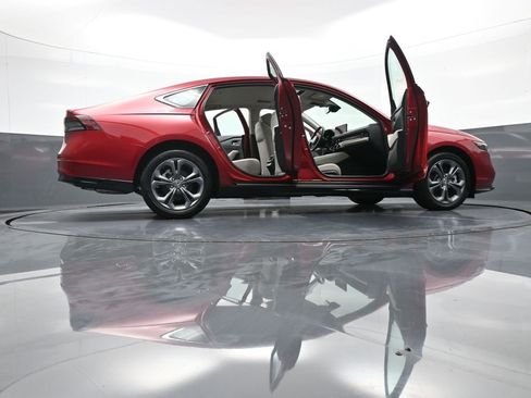 Certified 2024 Honda Accord EX-L image 47