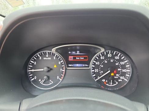 Used 2019 Nissan Pathfinder SL AWD/4WD image 15