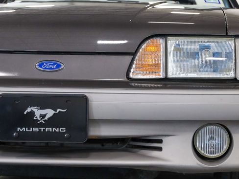 Used 1990 Ford Mustang GT RWD image 18