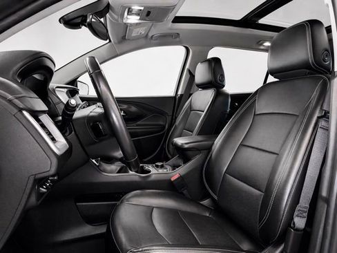 Used 2022 GMC Terrain SLT w/ Infotainment Package II AWD/4WD image 12
